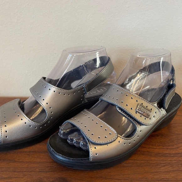 Italian Comfort Sandals Womens Size 7 Made in Italy NWOB - Picture 3 of 9